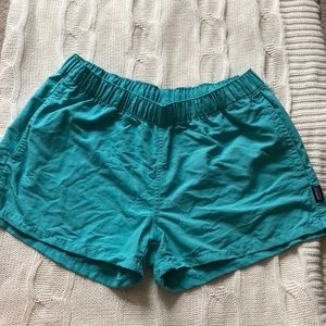 Women’s Barely Baggies Patagonia shorts M
